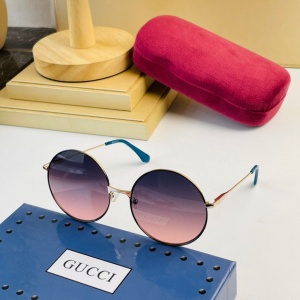 $52.00,Gucci Sunglasses Unisex in 255625