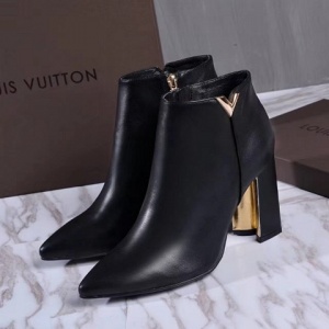 $85.00,Louis Vuitton Pointed Toe Side Zipper Ankle Boot For Women in 257750