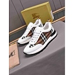 Burberry Beige Check Almond toe Low Top Lace Up Sneakers For Men in 259232