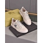 Gucci Lace Up Sneaker Unisex in 259386