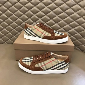 $82.00,Burberry Lace Up Sneaker For Men in 260058