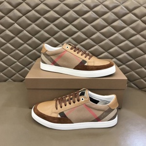 $82.00,Burberry Lace Up Sneaker For Men in 260059