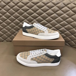 $82.00,Burberry Lace Up Sneaker For Men in 260060