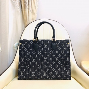 $86.00,Louis Vuitton Handbag For Women in 261204