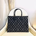 Louis Vuitton Handbag For Women in 261204