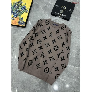 $48.00,Louis Vuitton Round Neck Sweaters For Men in 261486