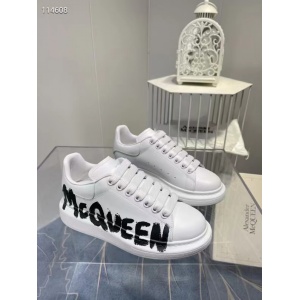 $89.00,Alexander McQueen Low top Sneaker Unisex # 264802