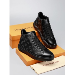 $92.00,Louis Vuitton Middle Top Monogram Casual Sneaker For Men # 265835
