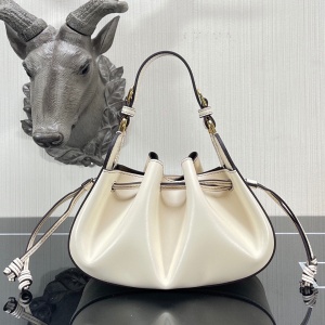 $95.00,Fendi Handbags For Women # 268875