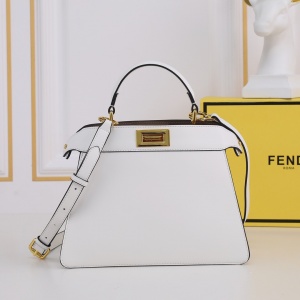$105.00,Fendi Handbag For Women # 268902