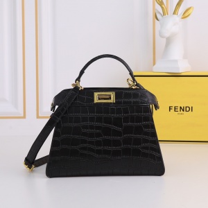 $109.00,Fendi Handbag For Women # 268914