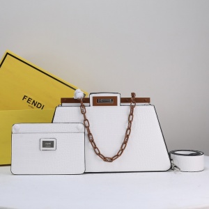 $115.00,Fendi Handbag For Women # 268919
