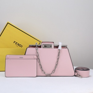 $115.00,Fendi Handbag For Women # 268922