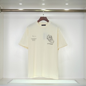 $27.00,Louis Vuitton Short Sleeve T Shirts For Men # 270333