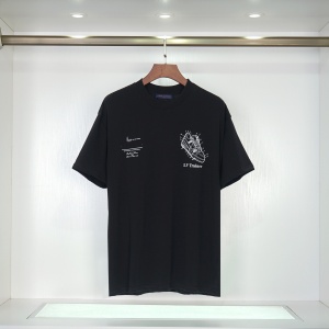 $27.00,Louis Vuitton Short Sleeve T Shirts For Men # 270335