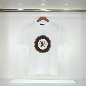 $27.00,Louis Vuitton Short Sleeve T Shirts For Men # 270337