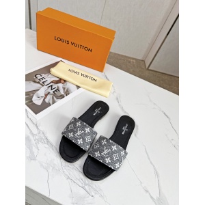 $62.00,Louis Vuitton Slippers For Women # 271294