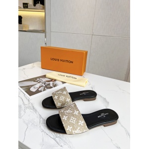 $62.00,Louis Vuitton Slippers For Women # 271296