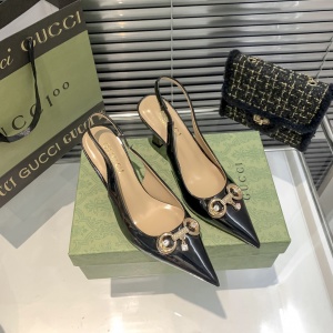 $65.00,Gucci Patent Leather Slingbacks For Women # 271389