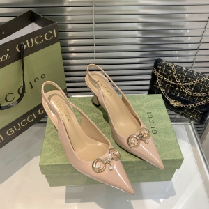 $65.00,Gucci Patent Leather Slingbacks For Women # 271390