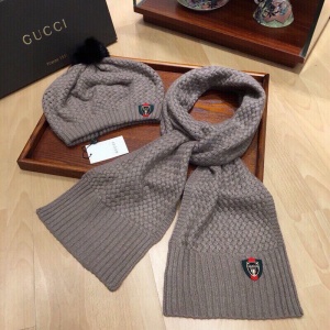 $43.00,Gucci Wool Hat And Scarf Set Unisex # 273227