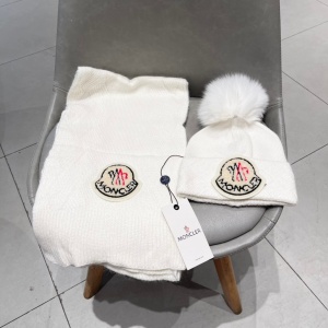 $42.00,Moncler Wool Hat And Scarf Set Unisex # 273536