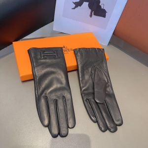 $45.00,Hermes Gloves For Women # 274177