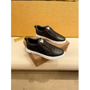 $85.00,Gucci Sneakers For Men # 274293