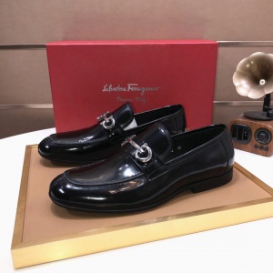 $92.00,Ferragamo Cowhide Leather Loafer For Men  # 274380