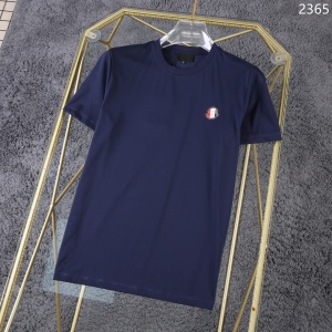 $25.00,Moncler Short Sleeve T Shirts For Men # 275897