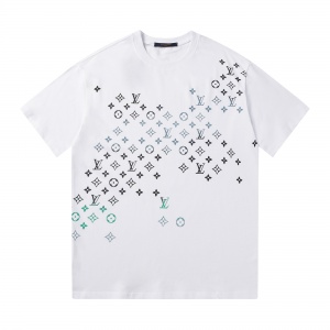 $27.00,Louis Vuitton Short Sleeve T Shirts For Men # 277825