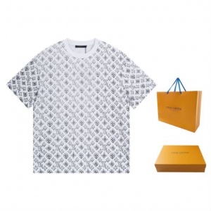 $35.00,Louis Vuitton Short Sleeve T Shirts For Men # 277918